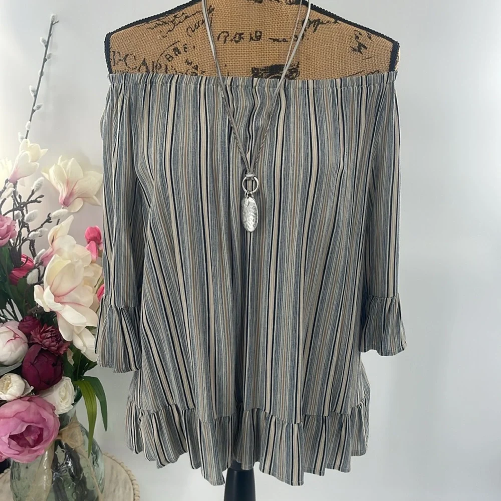 Striped Ruffle Sleeve Top - Picture 2 of 7